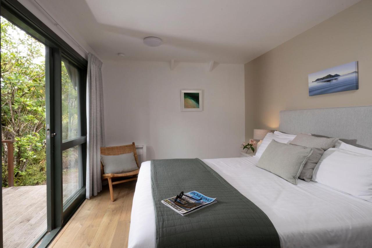 อวารัว ลอดจ์ Hotel Awaroa Bay ภายนอก รูปภาพ